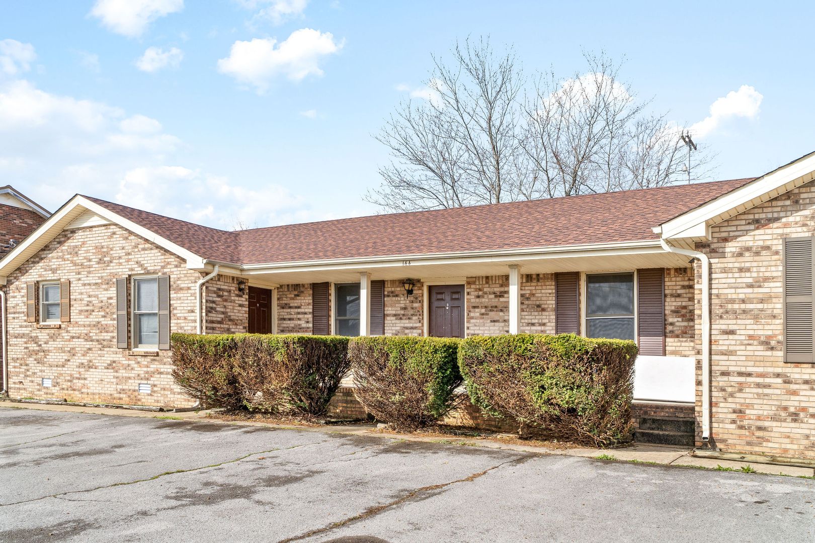 Clarksville Apartment: 144 Darlene Drive