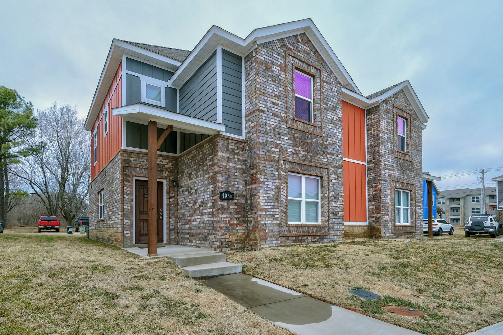 Fayetteville House: 4066 W Santa Maria