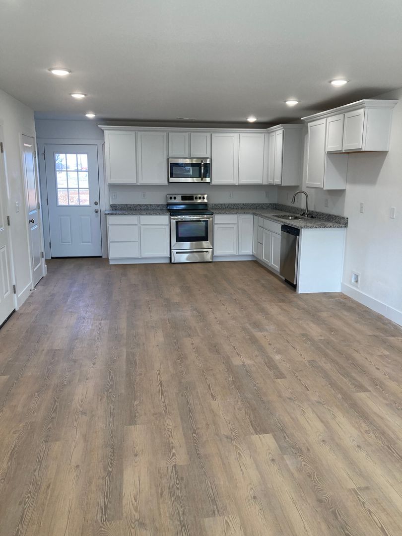 Decatur Apartment: 1210 Nedra Drive