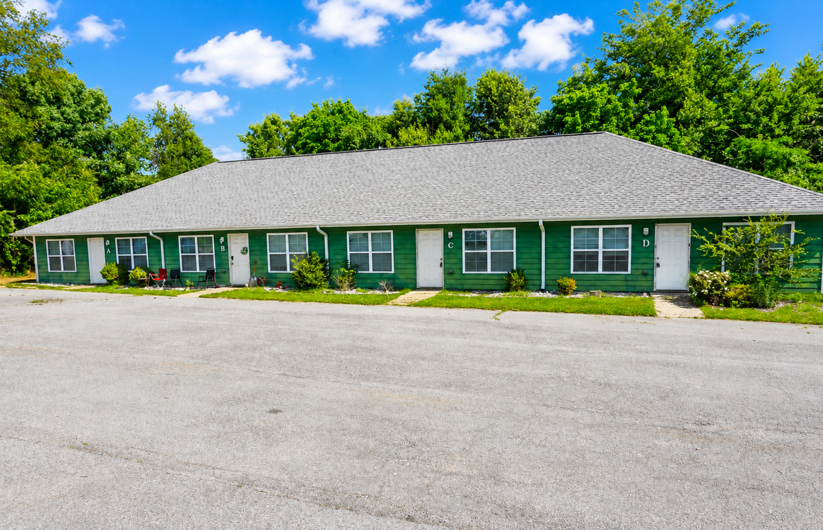 Decatur Apartment: 527 Pool Street