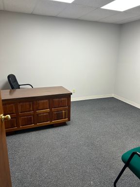 Prime Location Office Space in Fayetteville on Frontage Road!