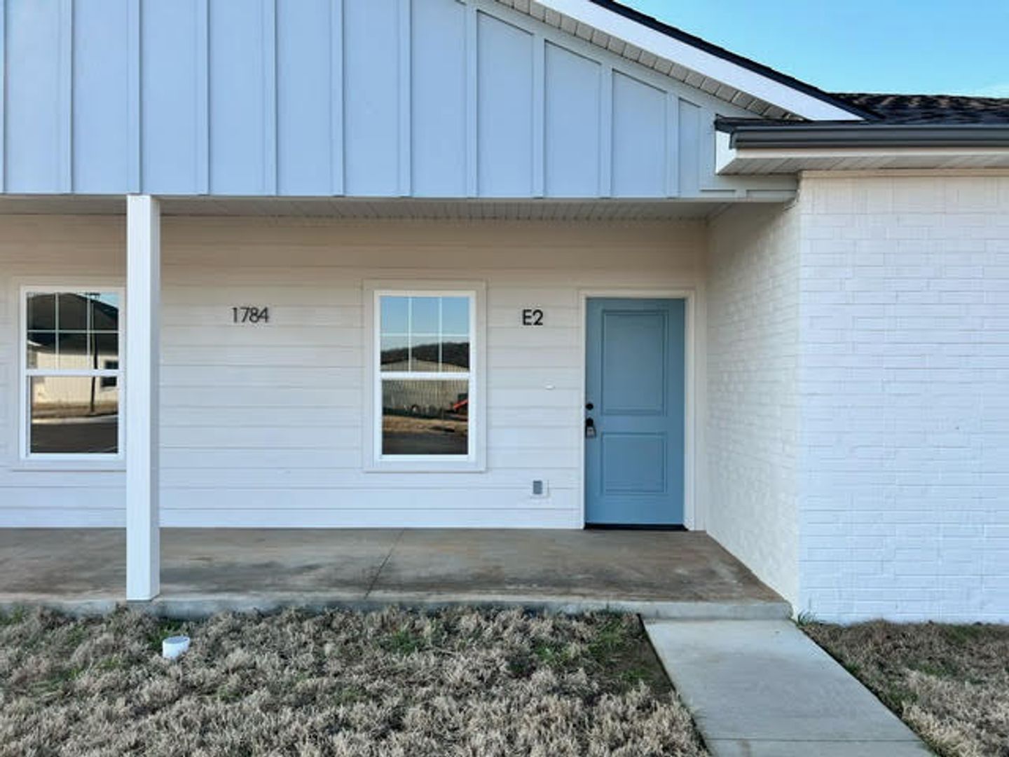 Elkins Apartment: 1808 Riverview Drive