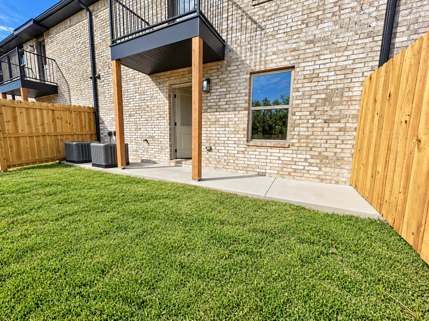 Fayetteville Apartment: 2596 Center Street