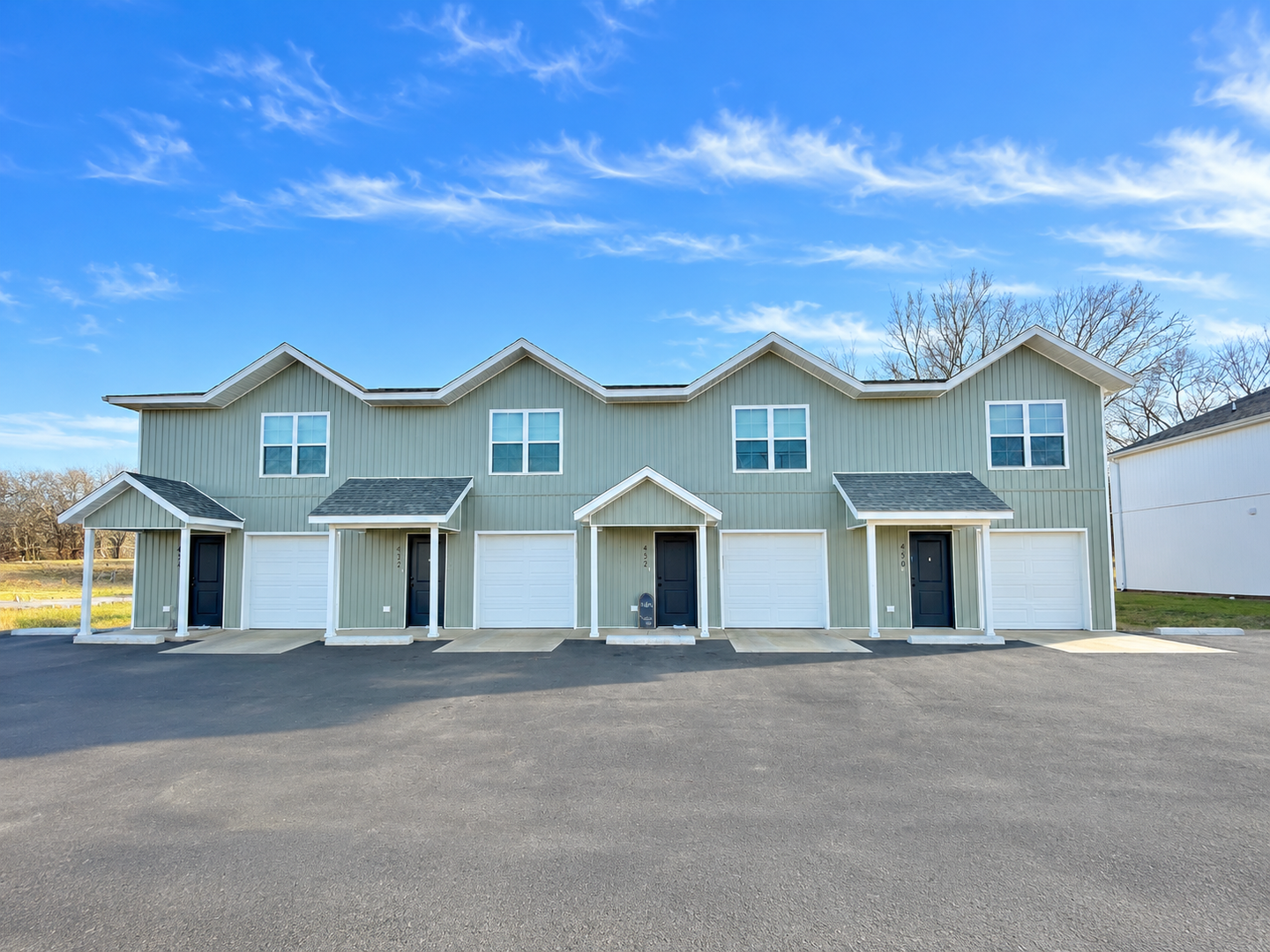 Decatur Townhome: 432 Blue Springs Street