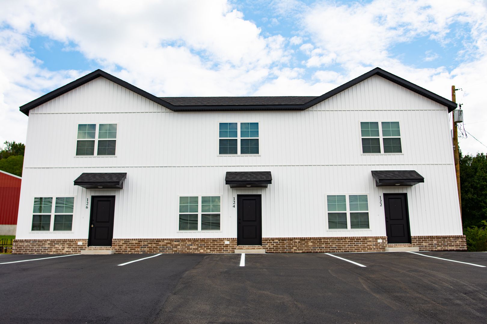 West Fork House: 122 N Centennial Ave