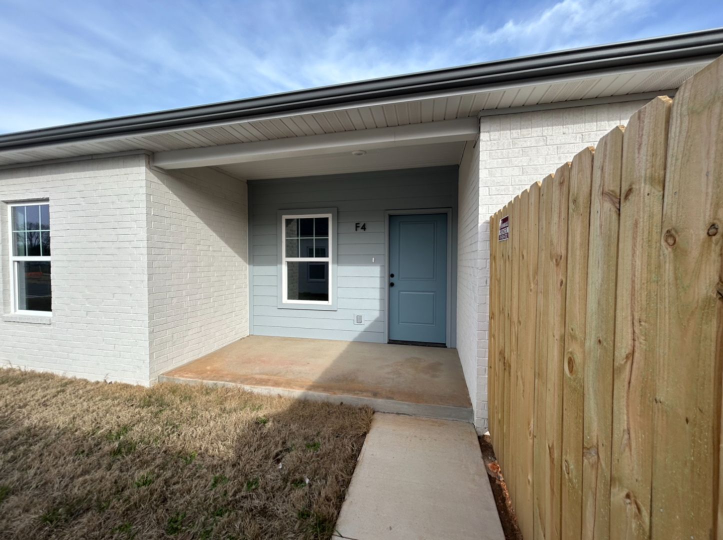 Elkins Apartment: 1828 Riverview Drive