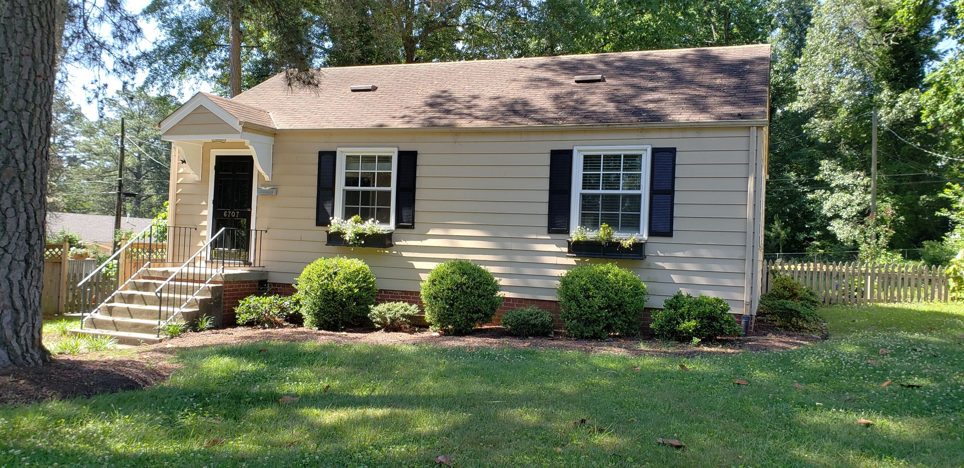 Richmond House: 6707 Wessex Lane