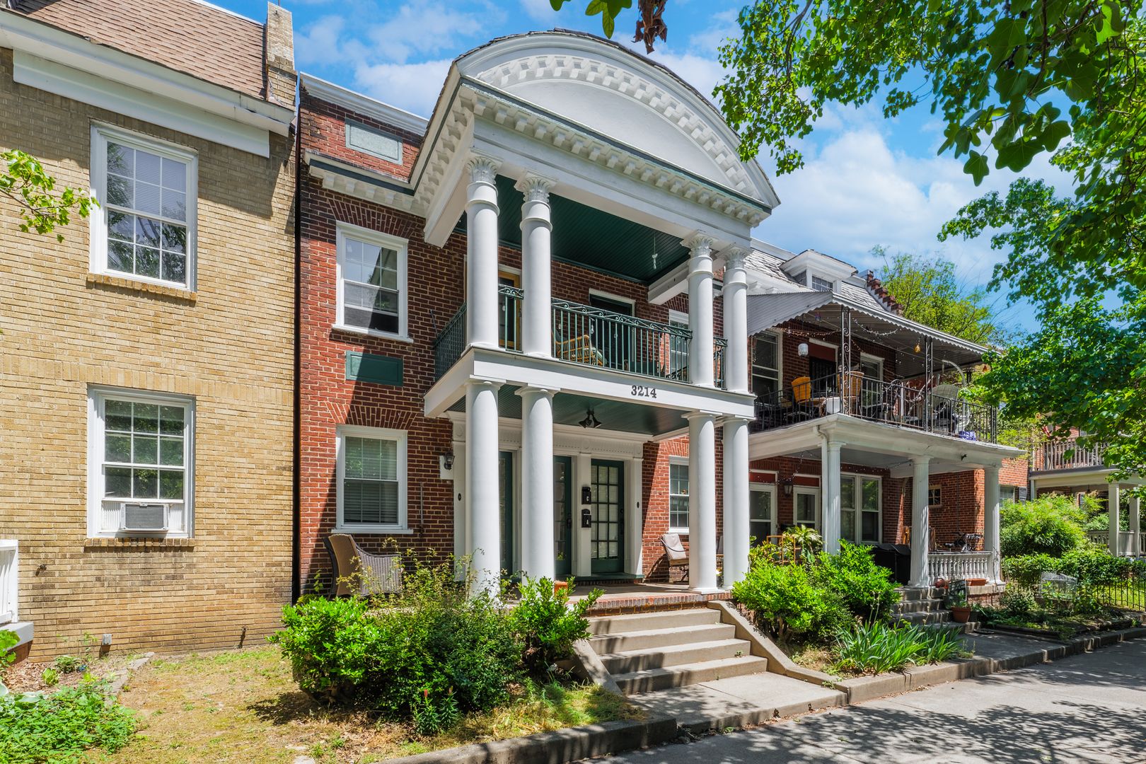 Richmond Apartment: 3214 W Franklin Street