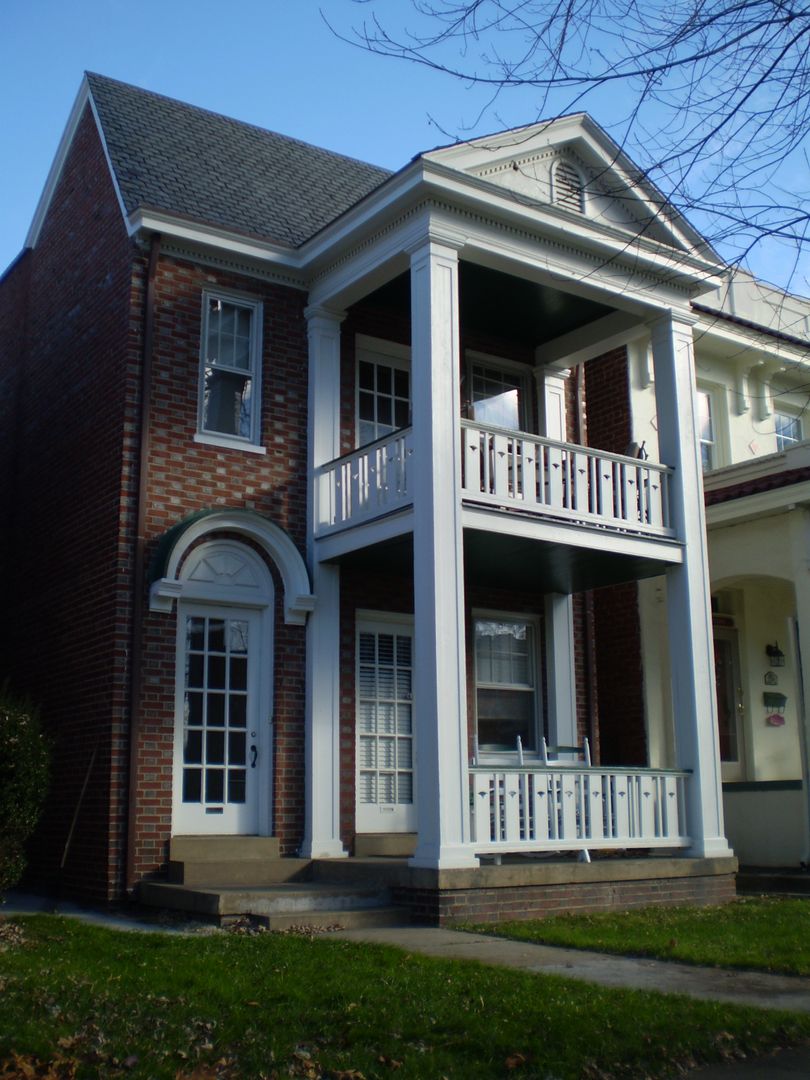 Richmond Apartment: 3322 Stuart Avenue