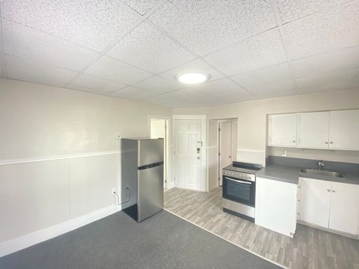 1BD/1BA in Pembroke | Heat & Parking Included | Near Route 3 & I-93