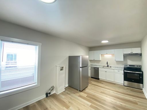 3BD/1BA in Rochester | Off-Street Parking | Minutes to Downtown & Spaulding Turnpike