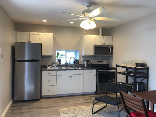 NEWLY REMODELED 1 BED 1 BATH – photo 1