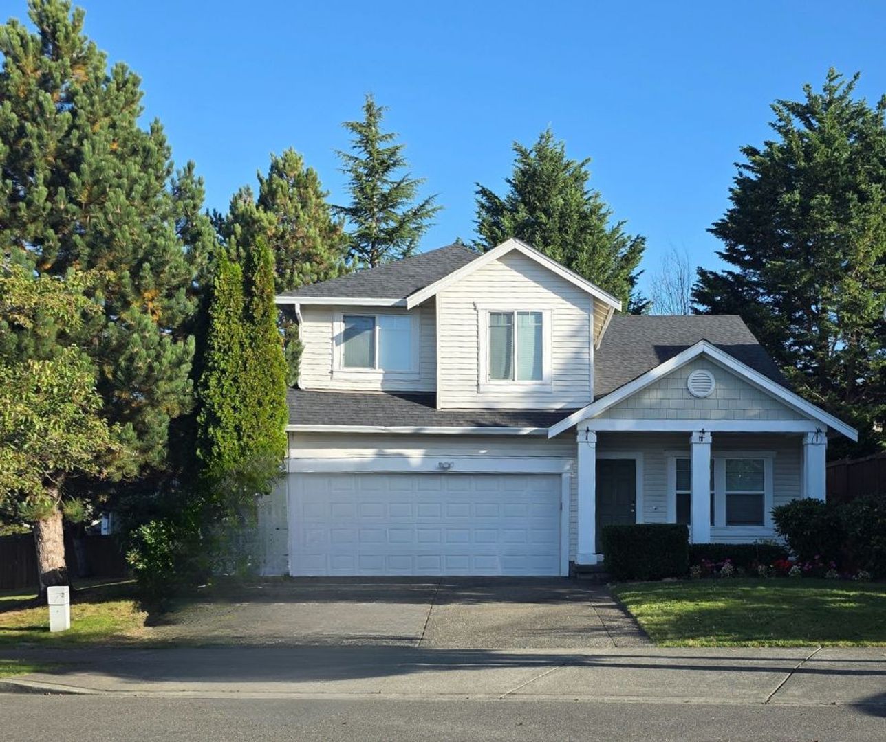 Auburn House: 1503 67th St SE