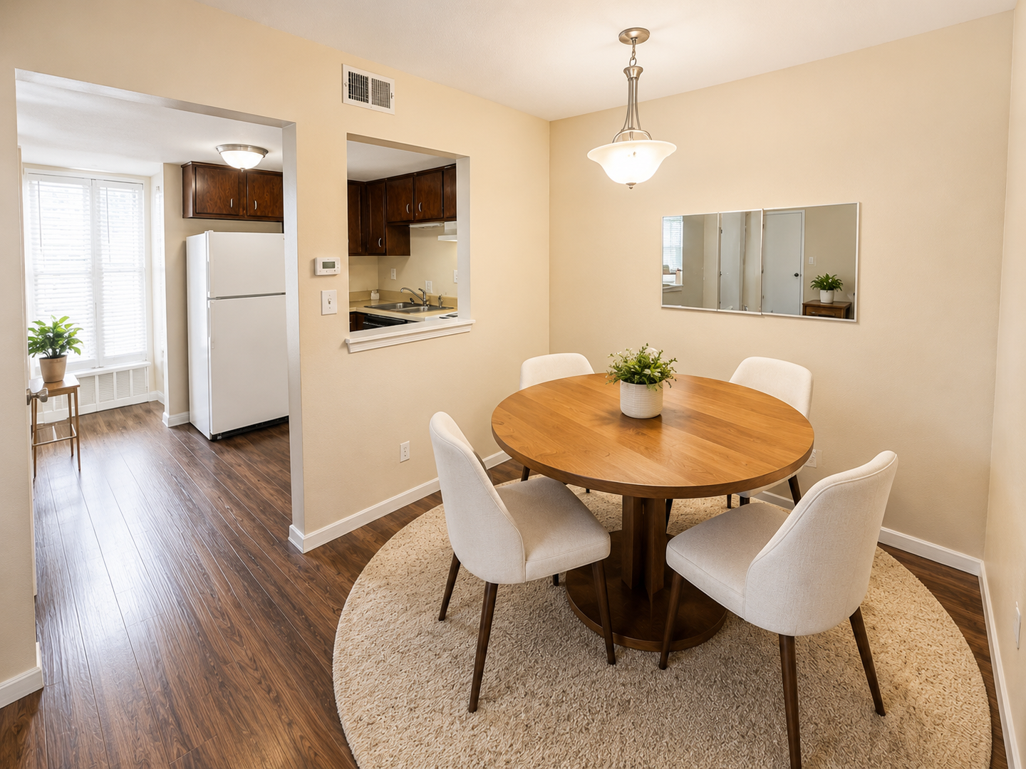 Belknap Apartments 4 of 12