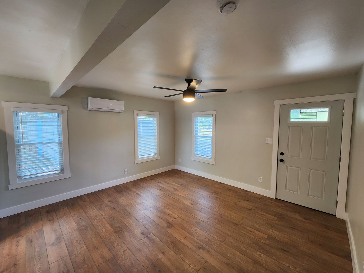 Cottage at Palatka 5 of 12