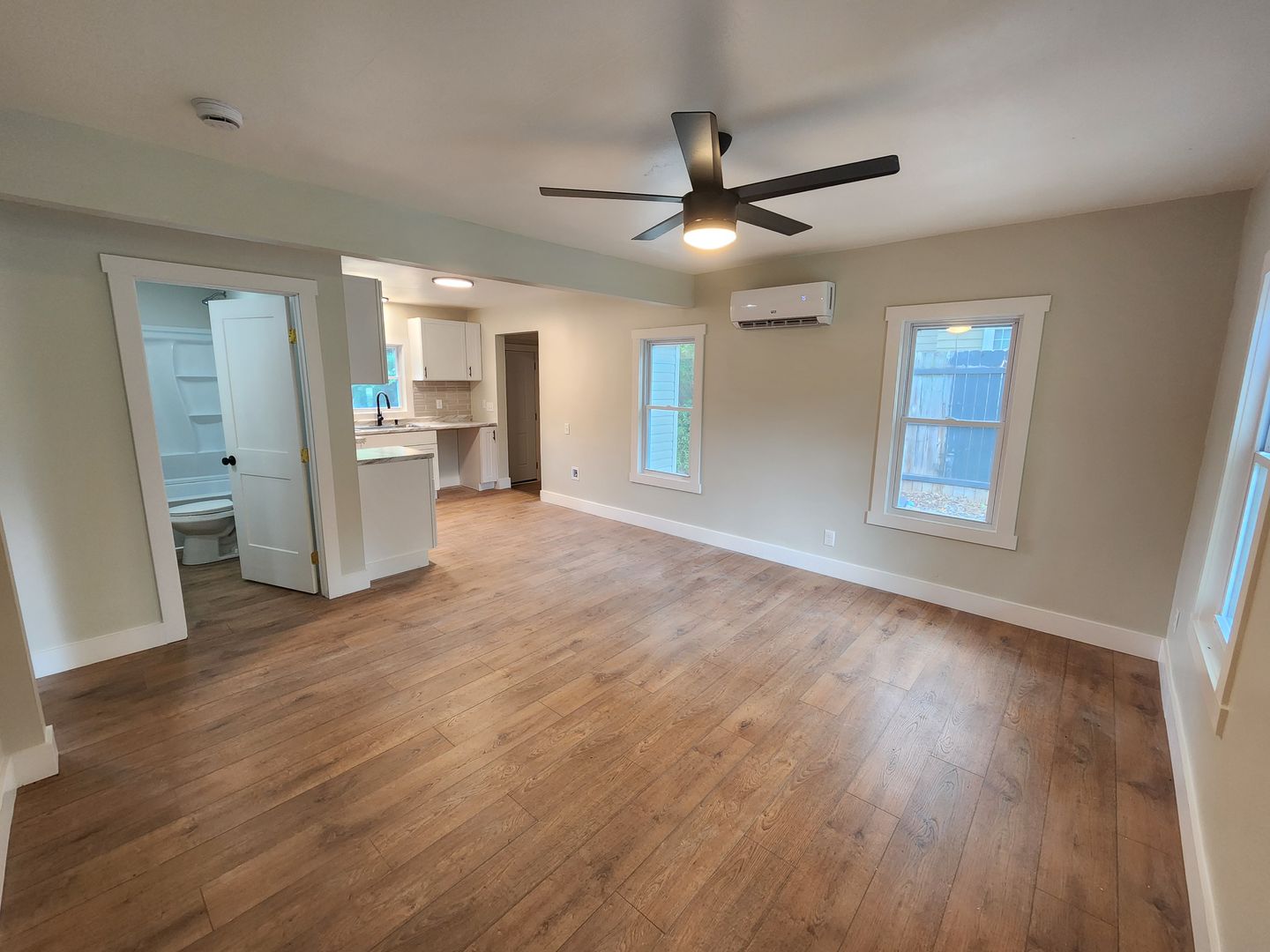 Cottage at Palatka 2 of 12