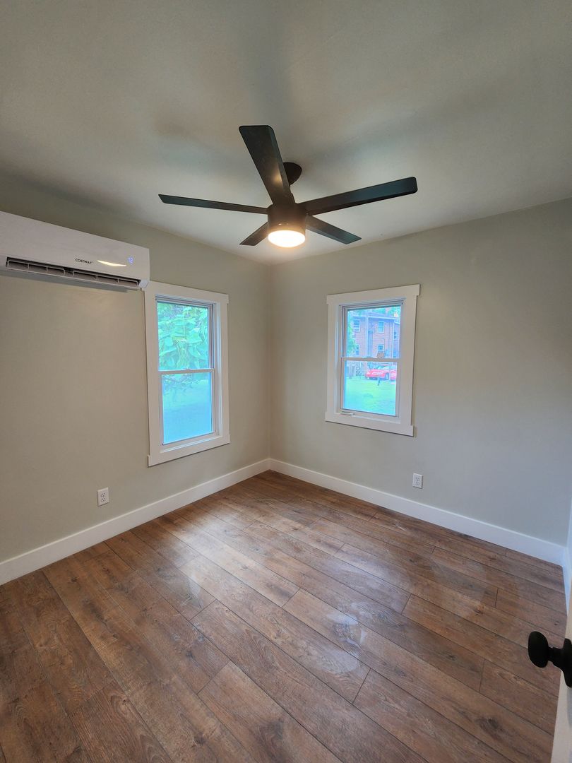 Cottage at Palatka 9 of 12