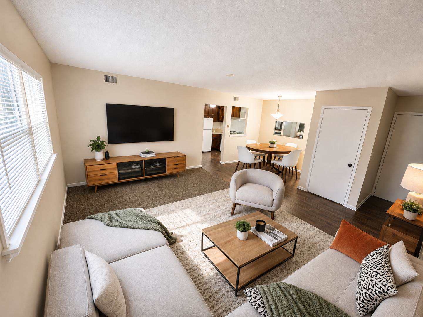 Louisville Apartment: 1517, 1521, 1525 S 3rd St.