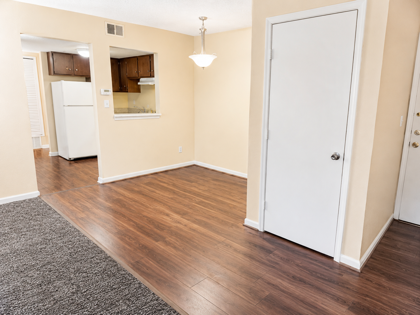Belknap Apartments 11 of 12