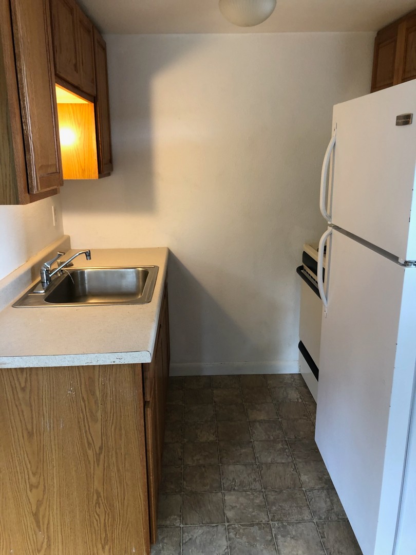 Deer Island Apartment: 64701 Columbia River Hwy