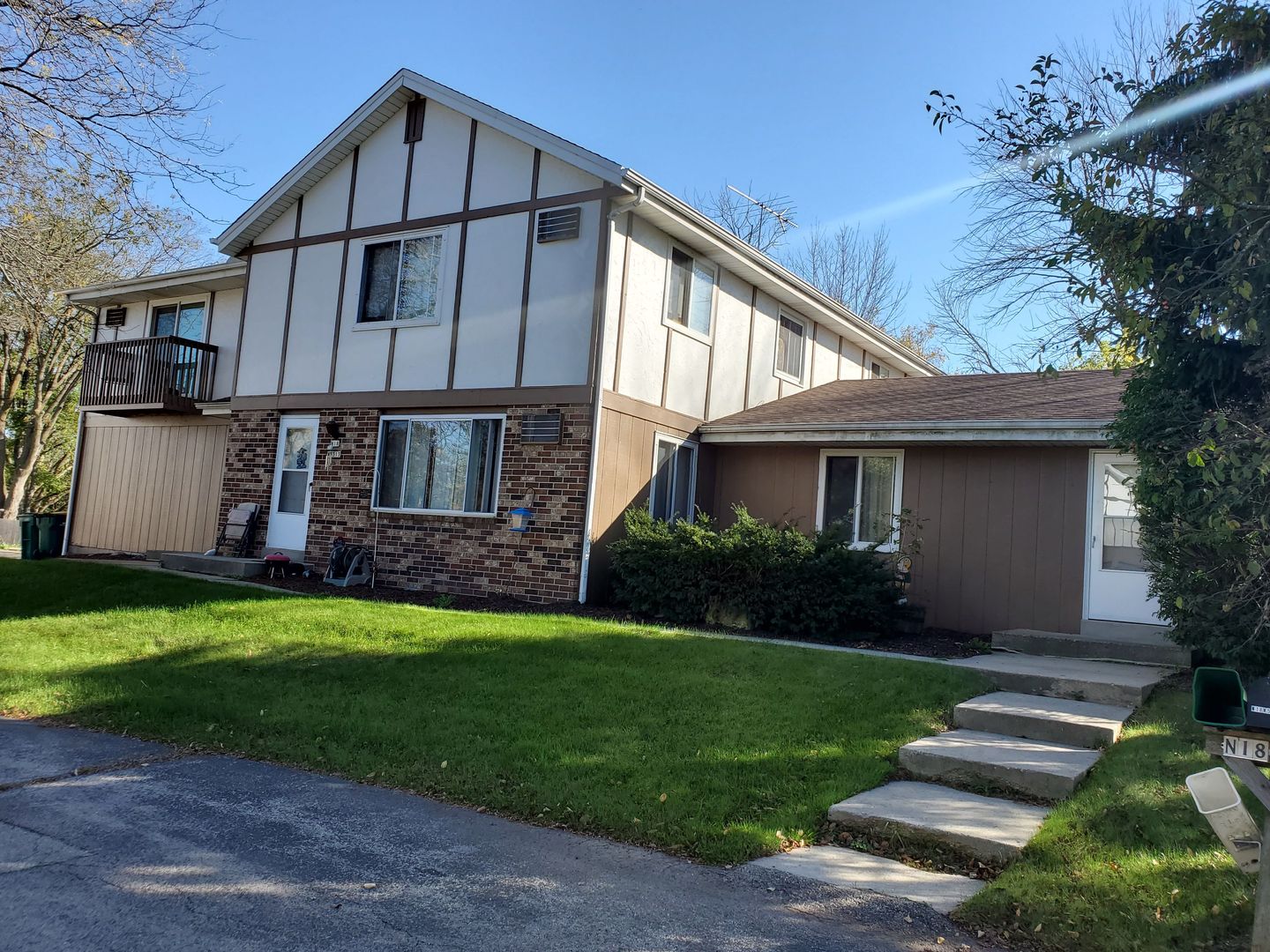 Cedarburg House: N18 W5317 Pierce Ct.