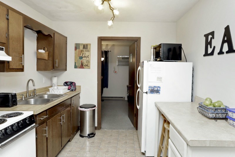 Lexington Apartment: 178 Leader Avenue