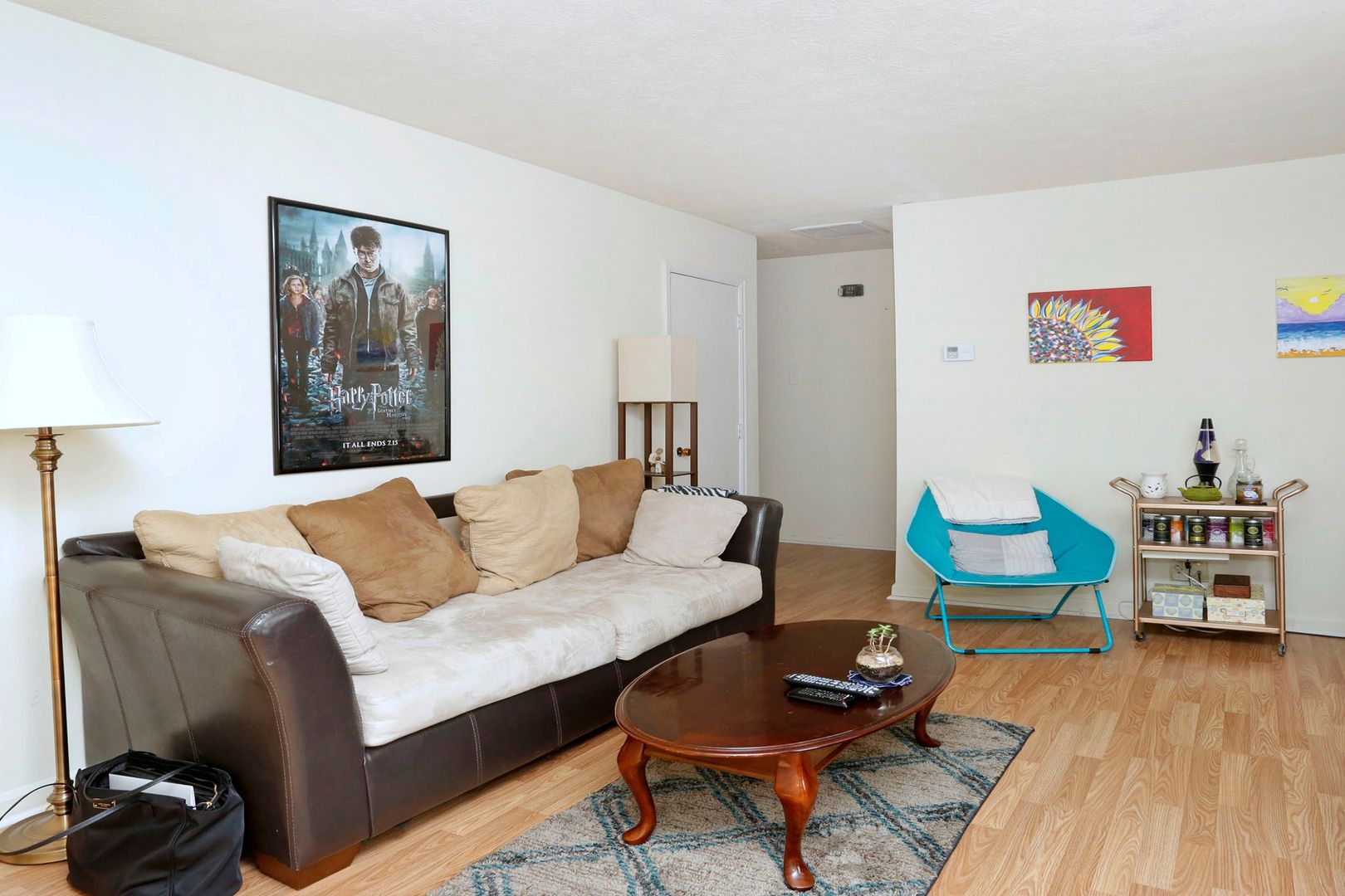 Lexington Apartment: 1352 Royalty Court