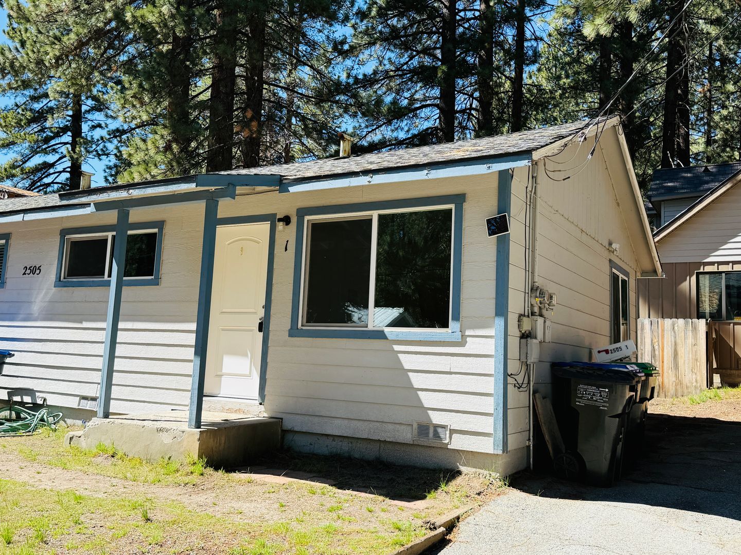 South Lake Tahoe Apartment: 2505 Kubel Ave