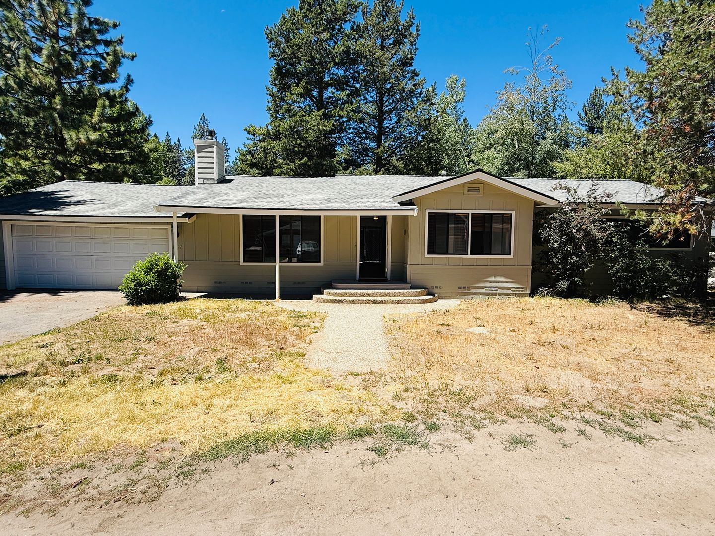 South Lake Tahoe House: 1222 Jobs Peak