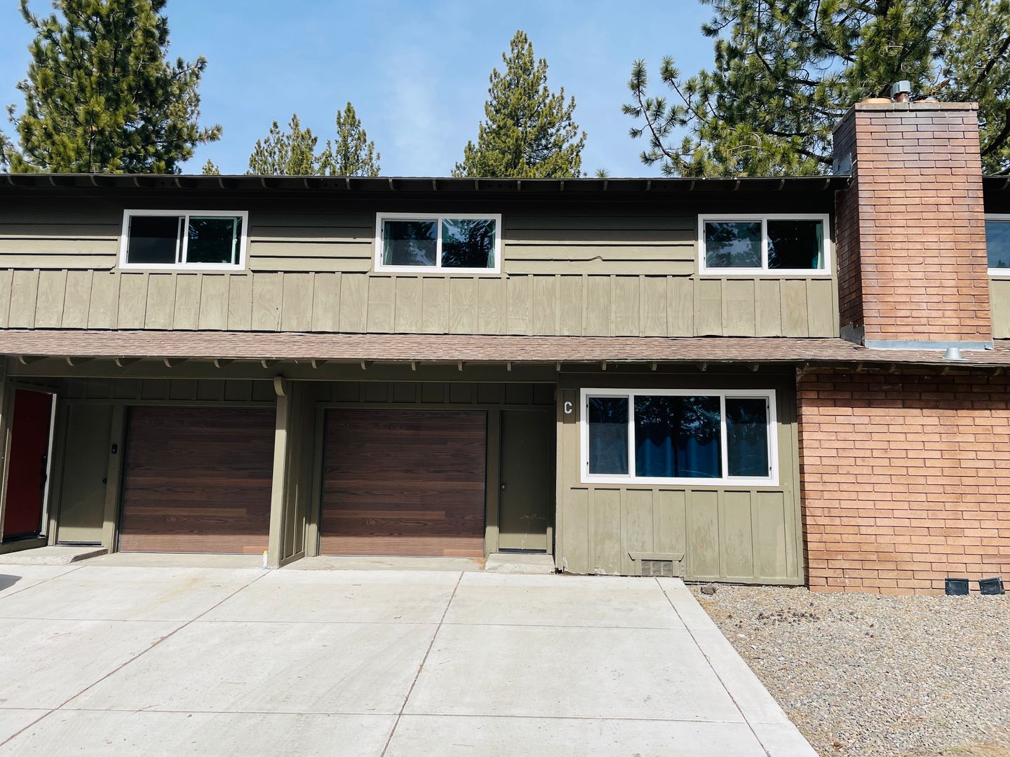 South Lake Tahoe Apartment: 949 Sunset Ave  - B