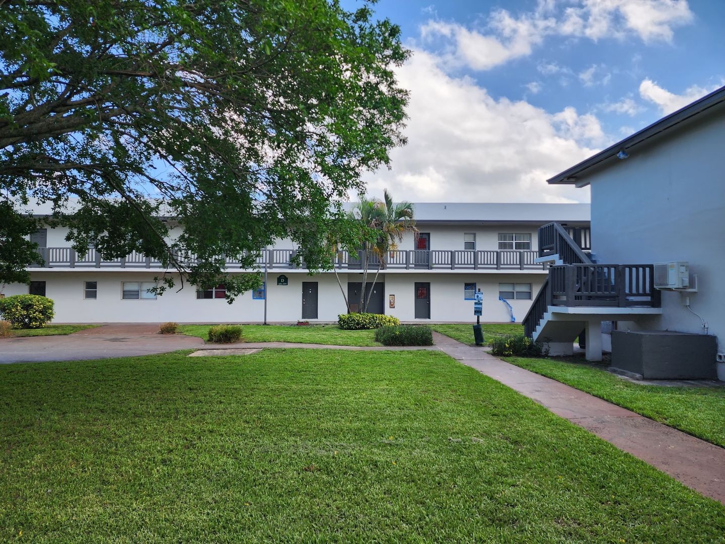 Fort Lauderdale Apartment: 1420 Northwest 2nd Street