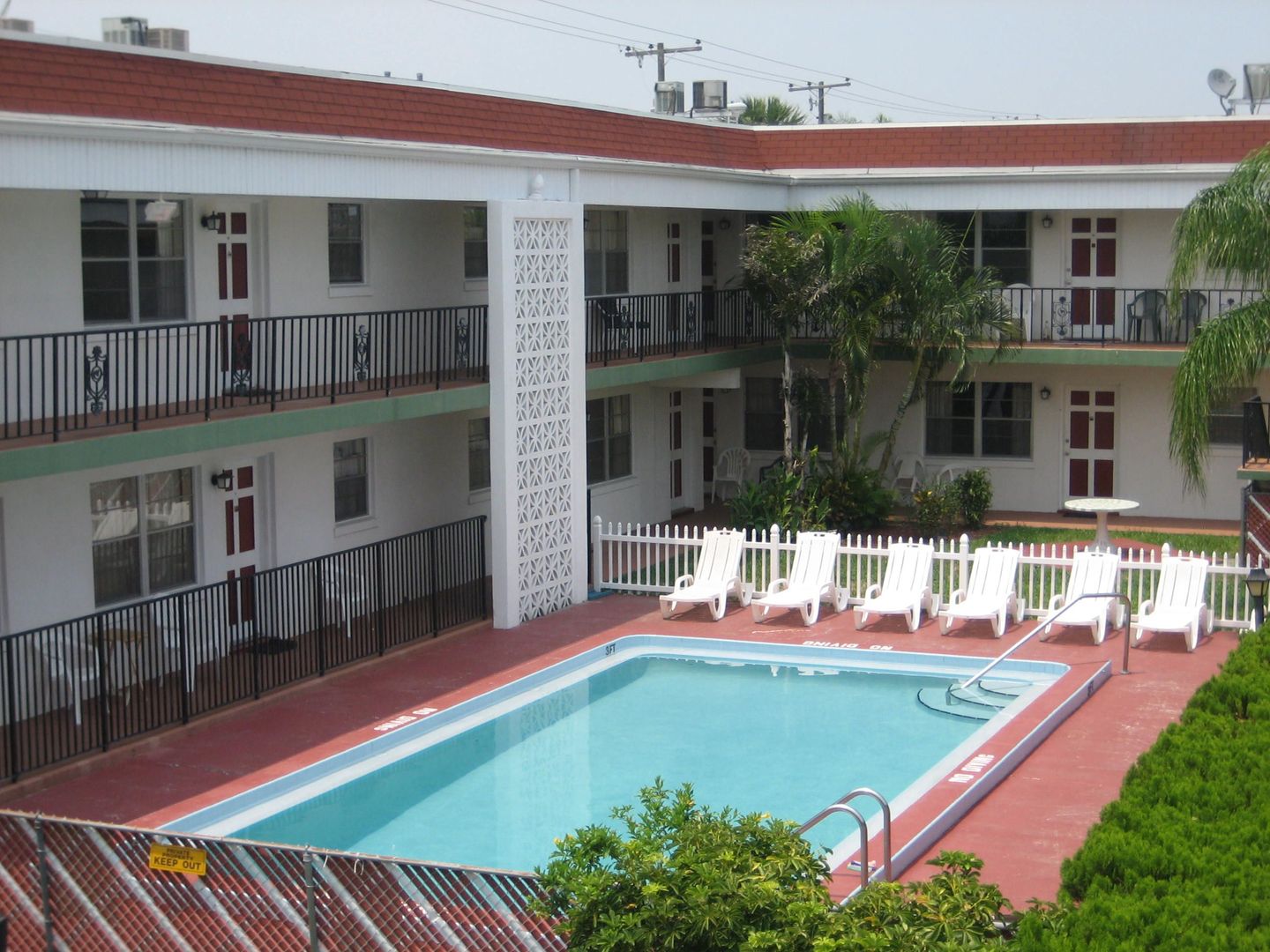 Lake Worth Apartment: 1401 S. Federal Hwy