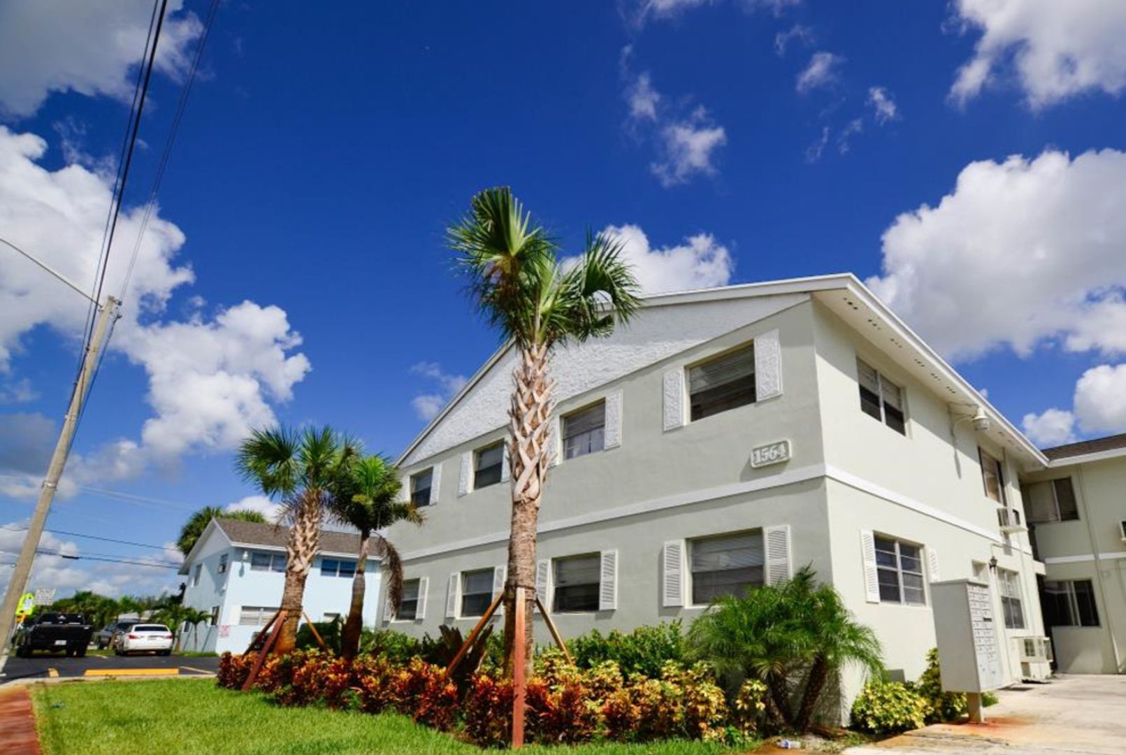 Riviera Beach Apartment: 1500 West Blue Heron Boulevard