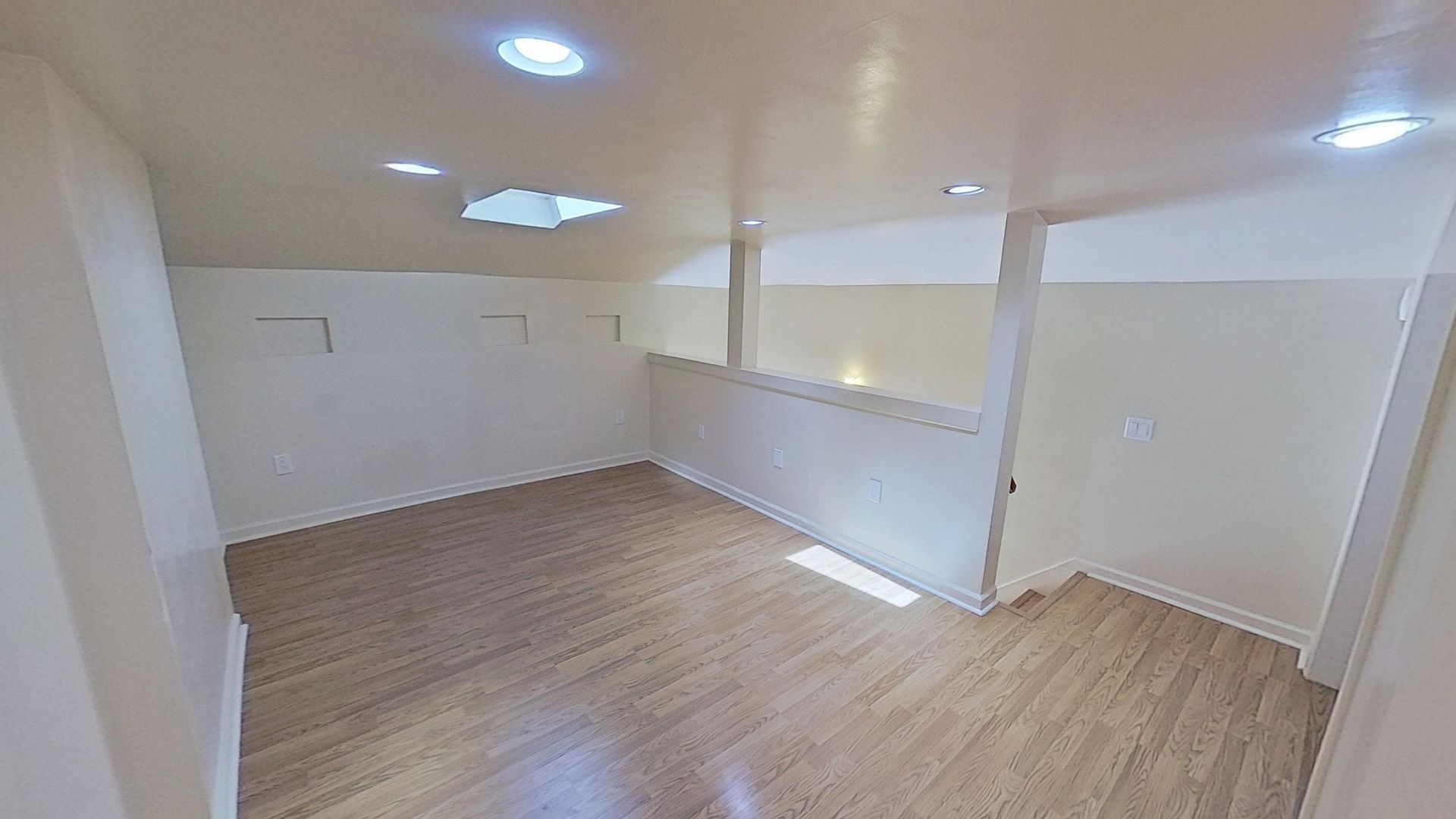 Santa Barbara Apartment: 1523-1527 Chapala St