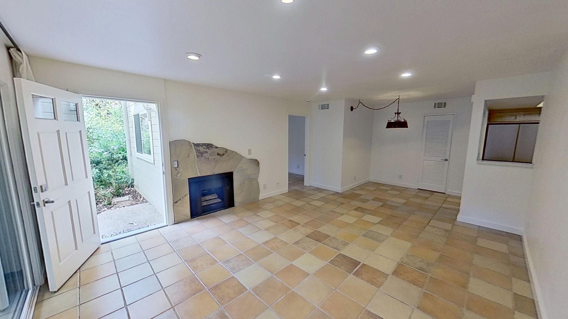 Goleta House: 7640 Hollister Ave #135