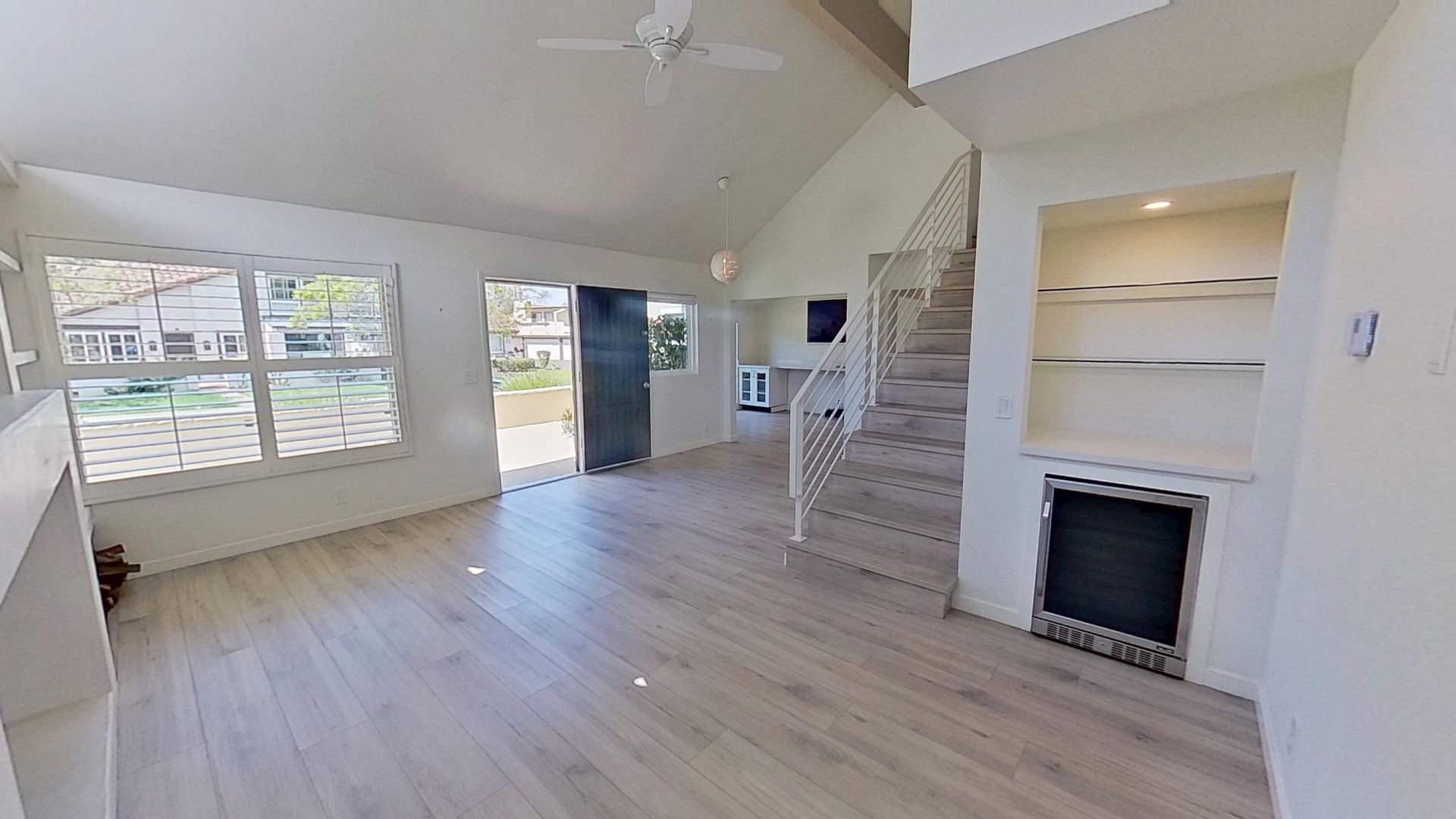 Santa Barbara House: 4742 Calle Camarada
