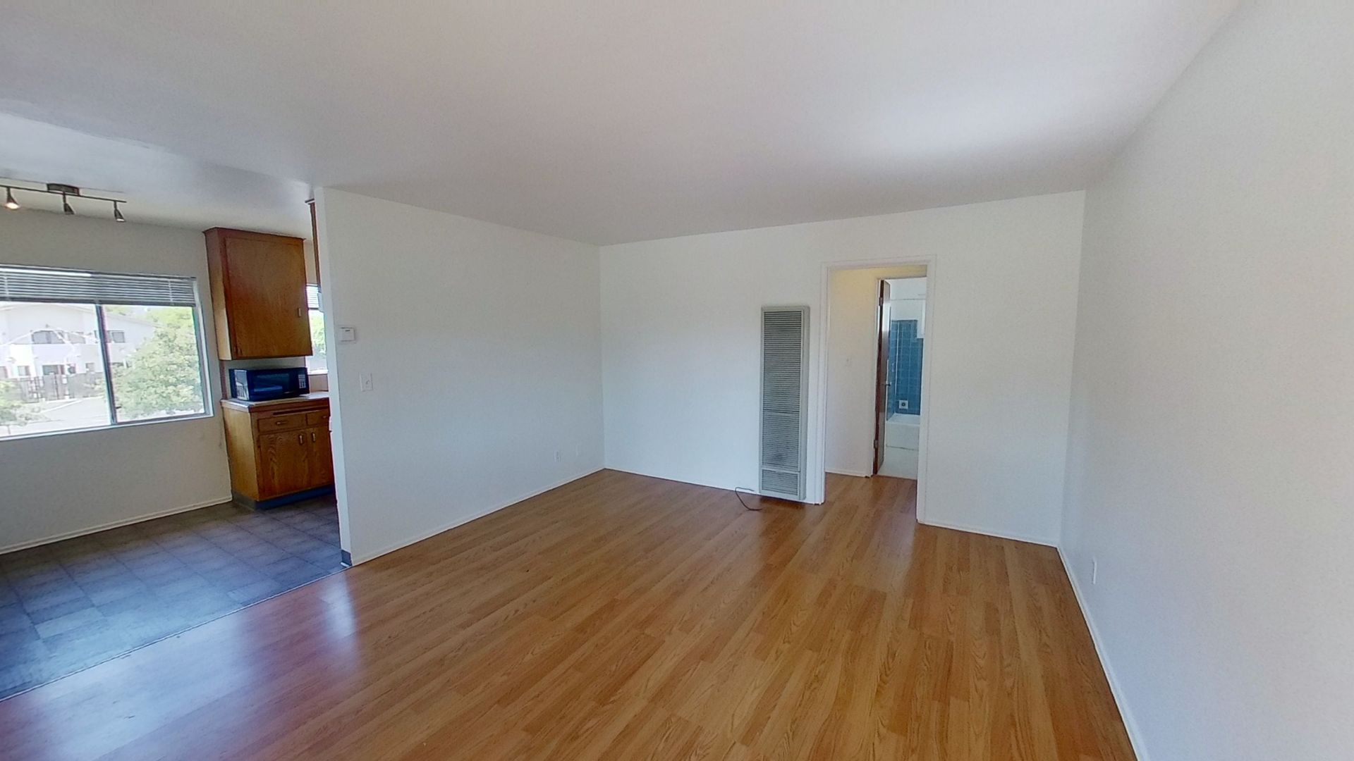 Isla Vista Apartment: 876 Embarcadero Del Mar