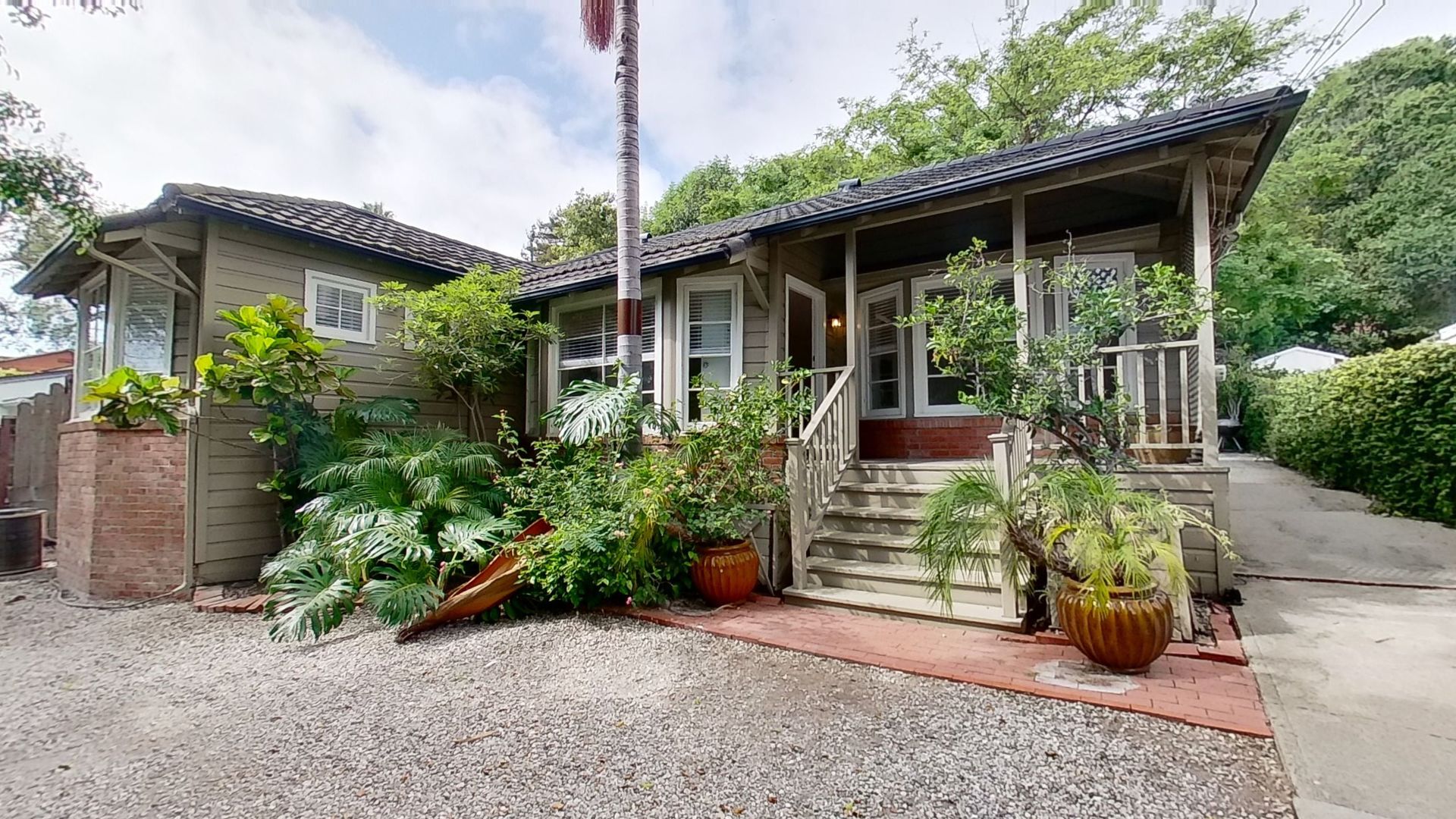Santa Barbara House: 2806 Foothill Rd