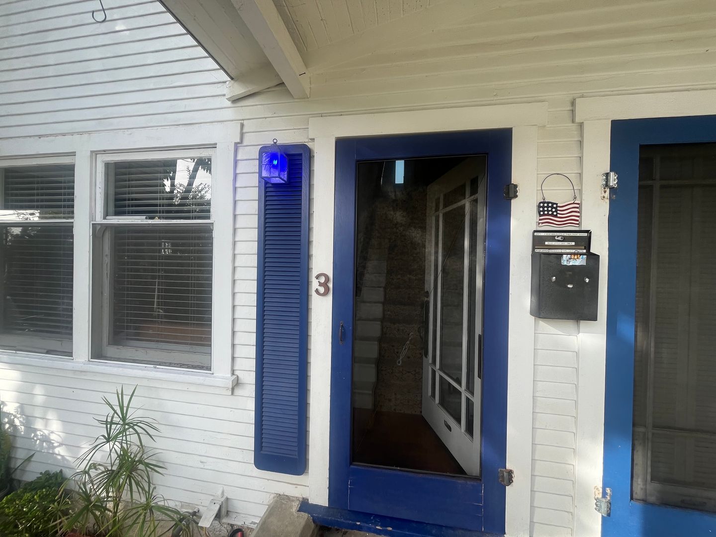 San Pedro Apartment: 4005 S. Carolina Street