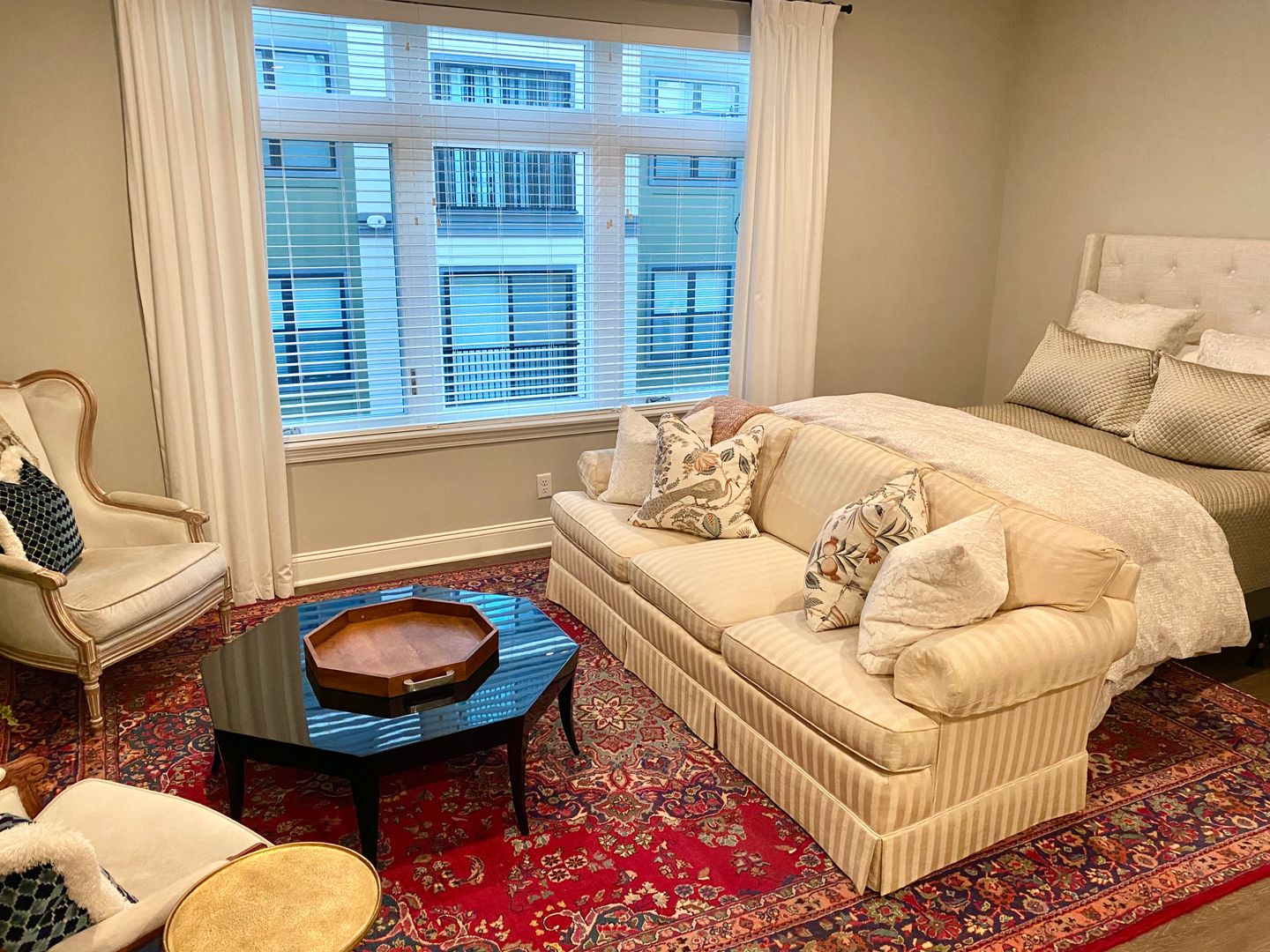 Beautiful open floor plan studio - high end finished - Next to Albany Medical Center!