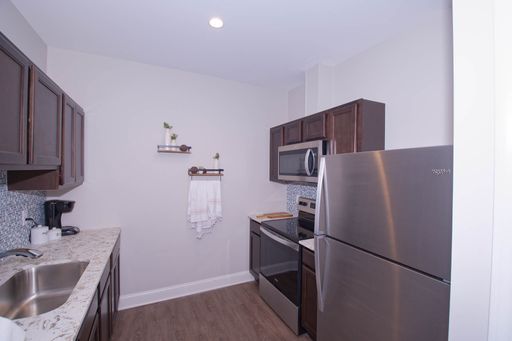 Fully Furnished Studio – photo 1