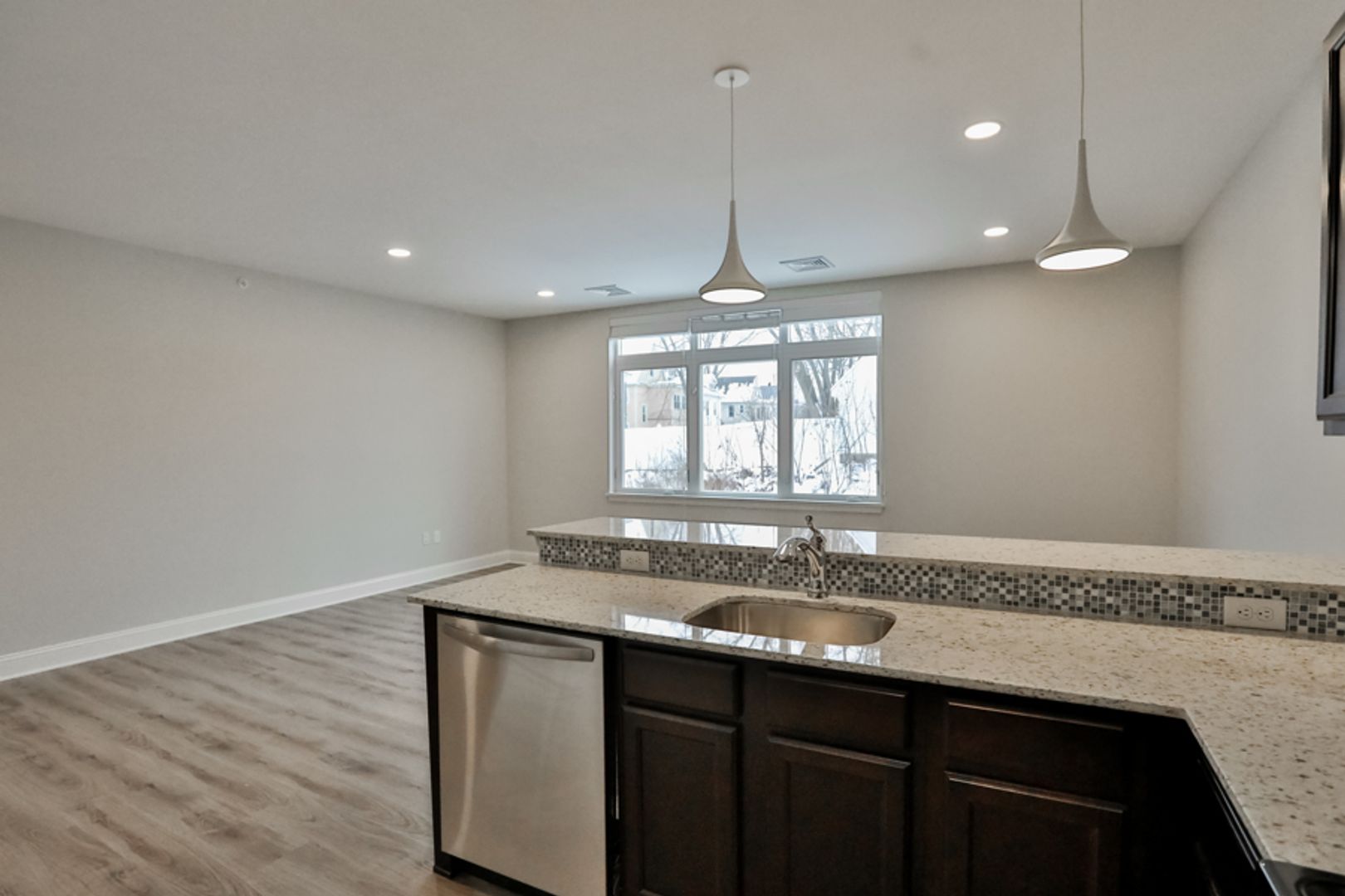 Albany Apartment: 36 Hackett Blvd