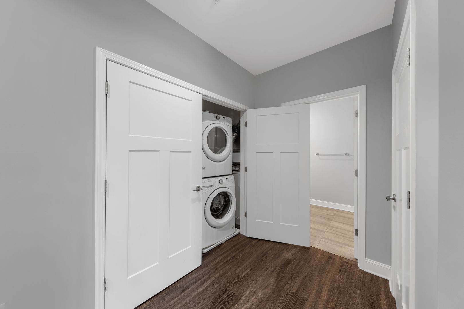 Albany Apartment: 85 Dana Ave