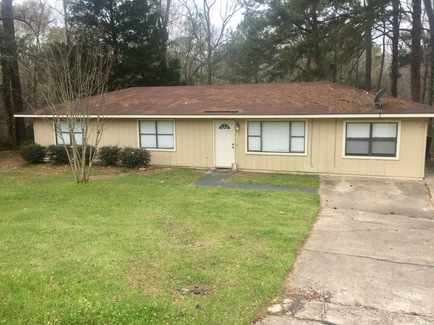 3 BR 2 bath home in Troy