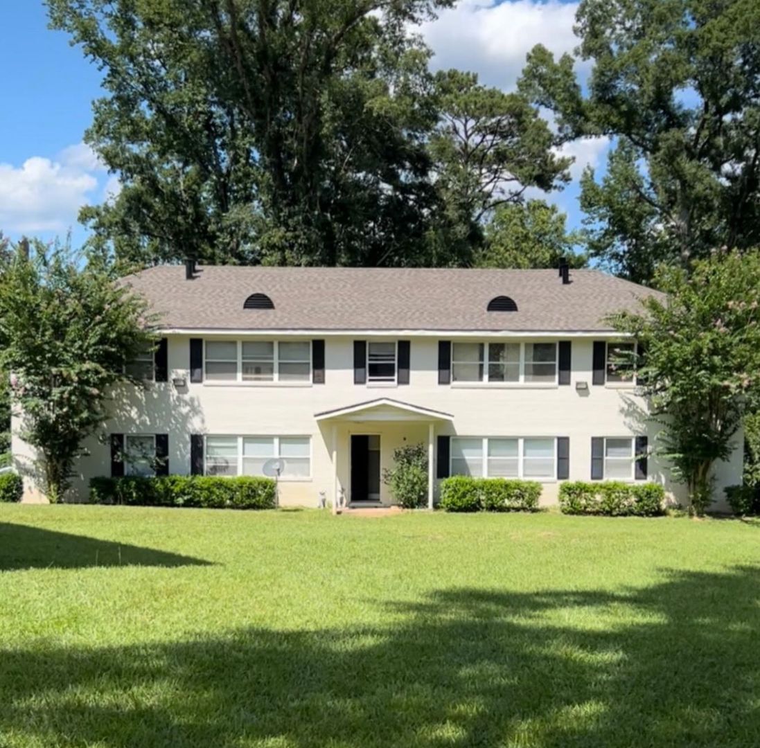 Troy Apartment: 601 Murphree St