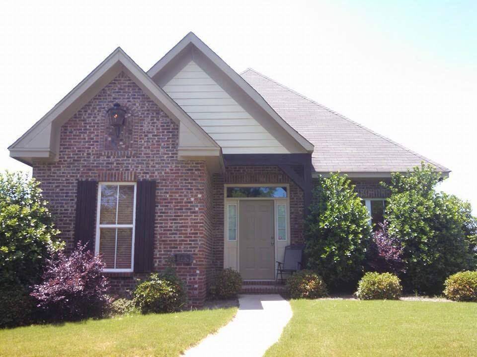 Troy House: 105 Martha George Hall Drive