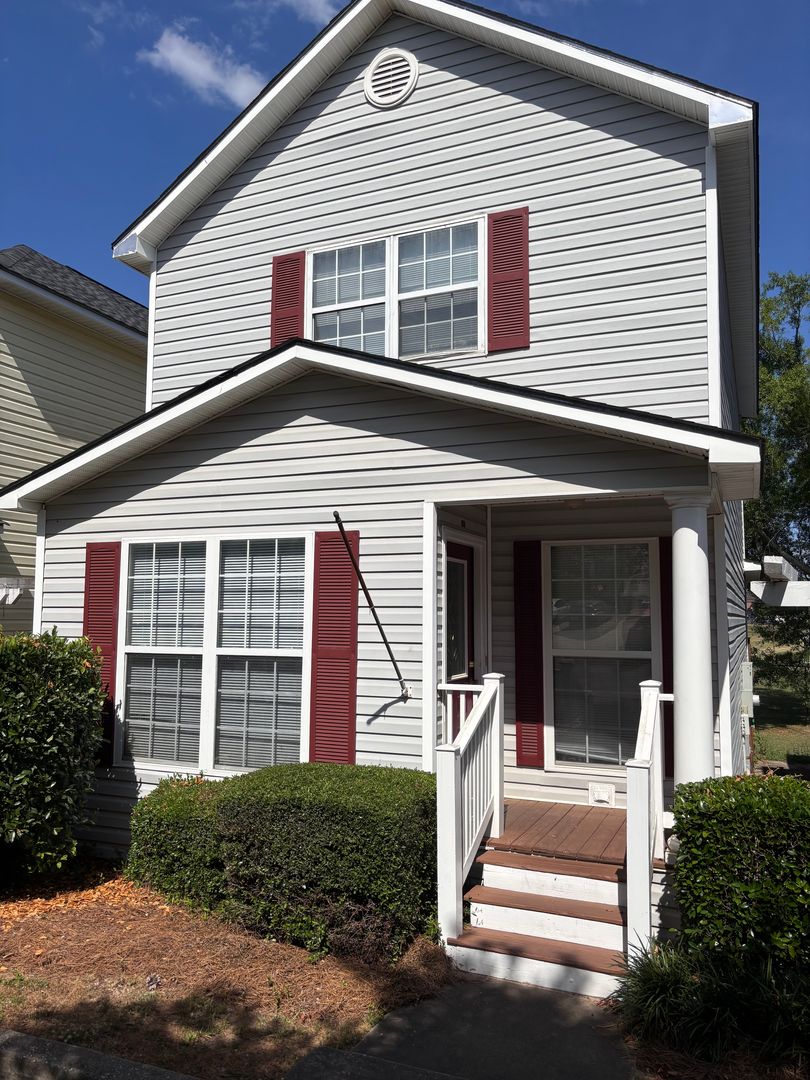 Troy House: 812 Folmar St