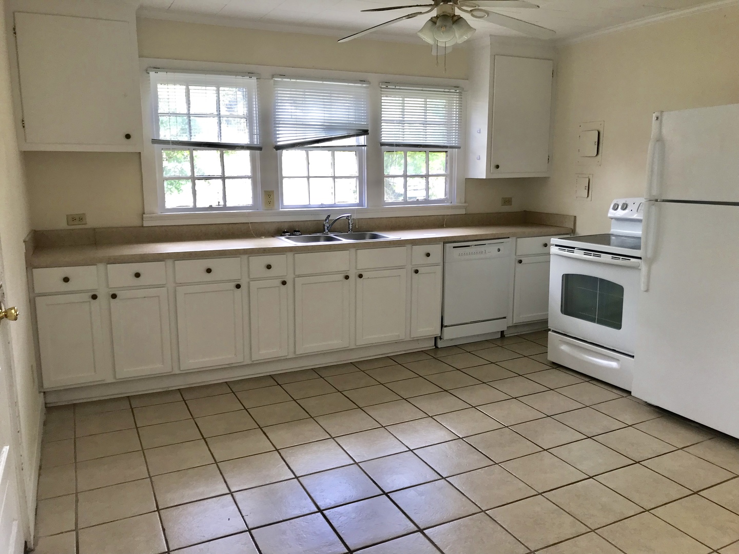 Troy House: 300 Corman Ave