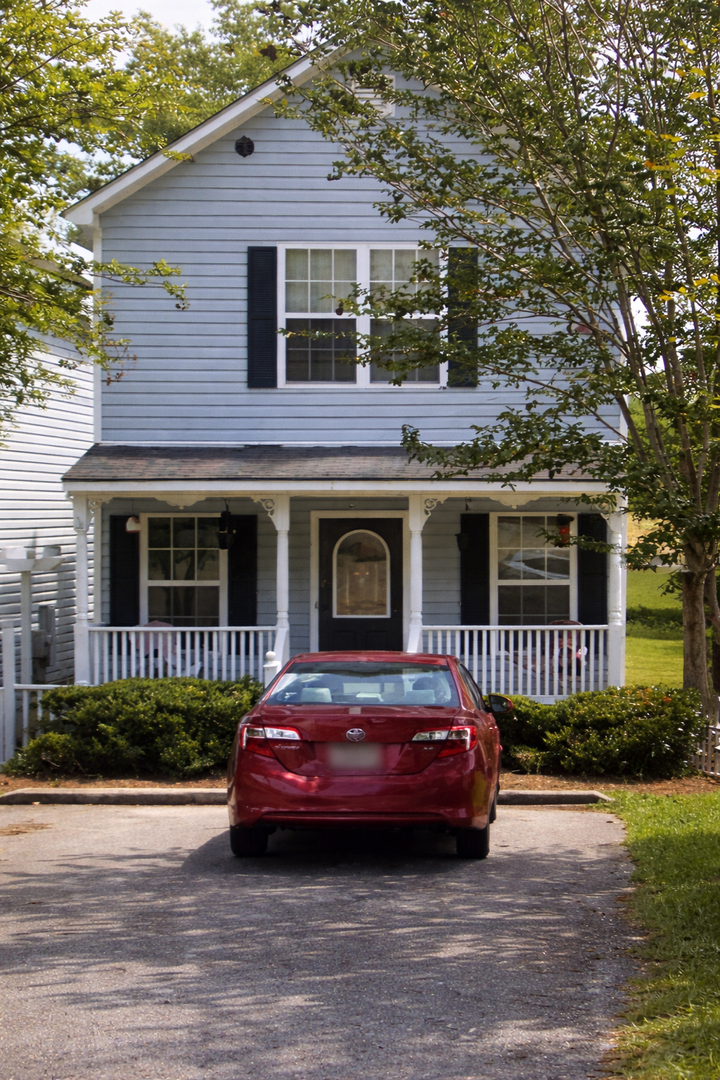 Troy House: 814 Folmar St