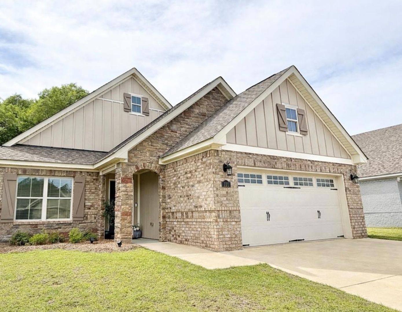 Troy House: 111 Ananias Street